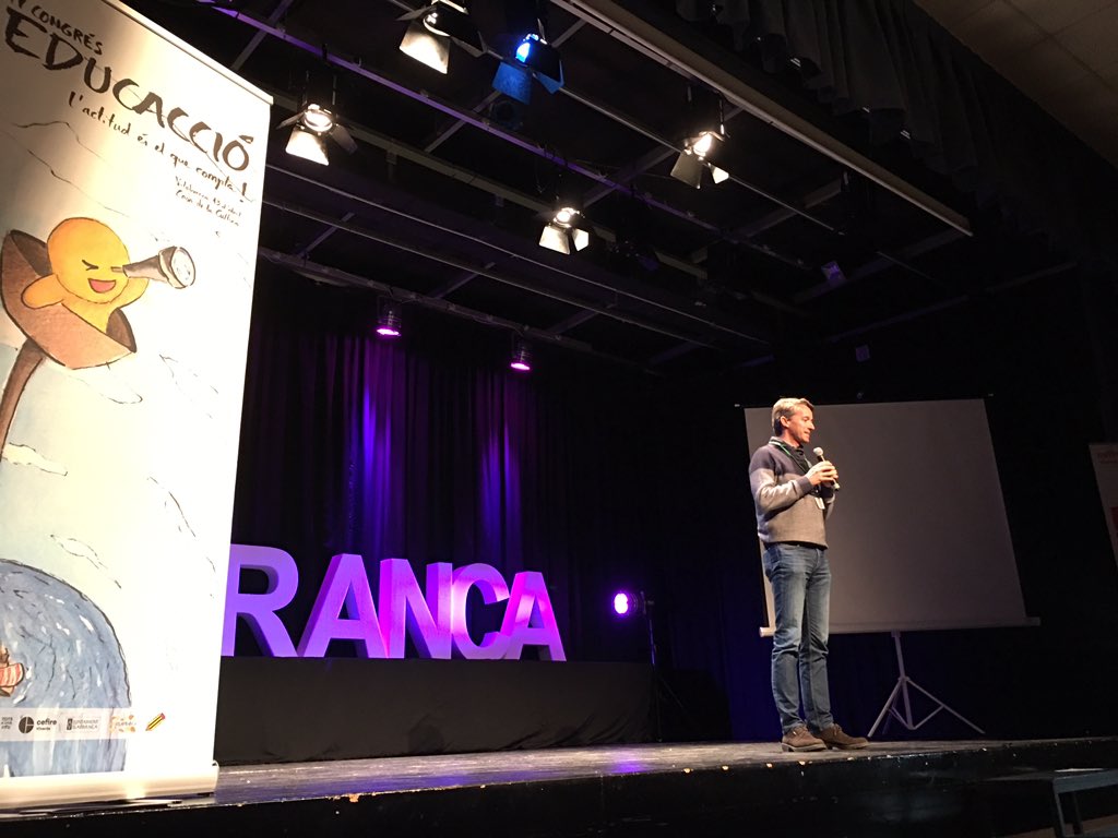 EducAccioVila's tweet photo. Parlaments: director del Cefire de Vinaròs, regidora d’Educació, cap d’Inspecció, director Territorial i alcalde de Vilafranca. Gràcies. #EducAccio #Vilafranca https://t.co/urB6dX2RsA