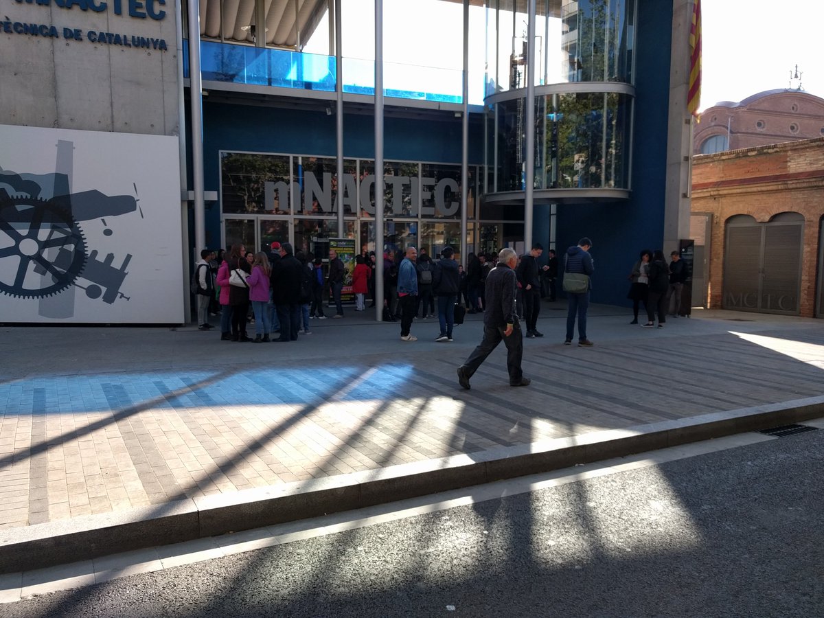 codelearn_cat's tweet image. Final de la #codeathlon! Avui al @mNACTEC té lloc l&apos;última prova presencial. Comença amb el misteri d&apos;un crim...