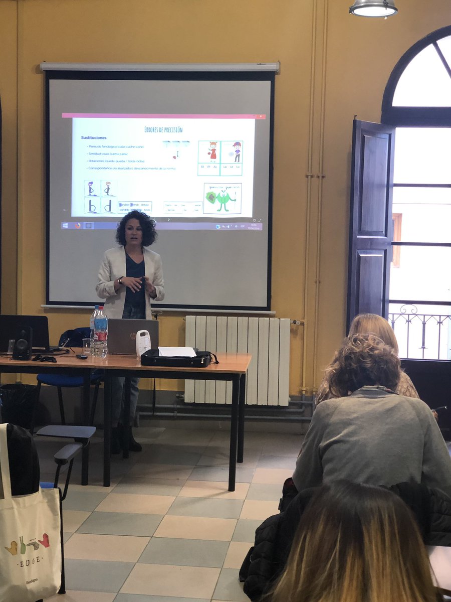 Amalib_Baleares's tweet photo. Seguimos con la formación sobre #dislexia con Carmen Silva de @ladislexianet #movimientoal 💪💪 https://t.co/iBr9pBRrBr