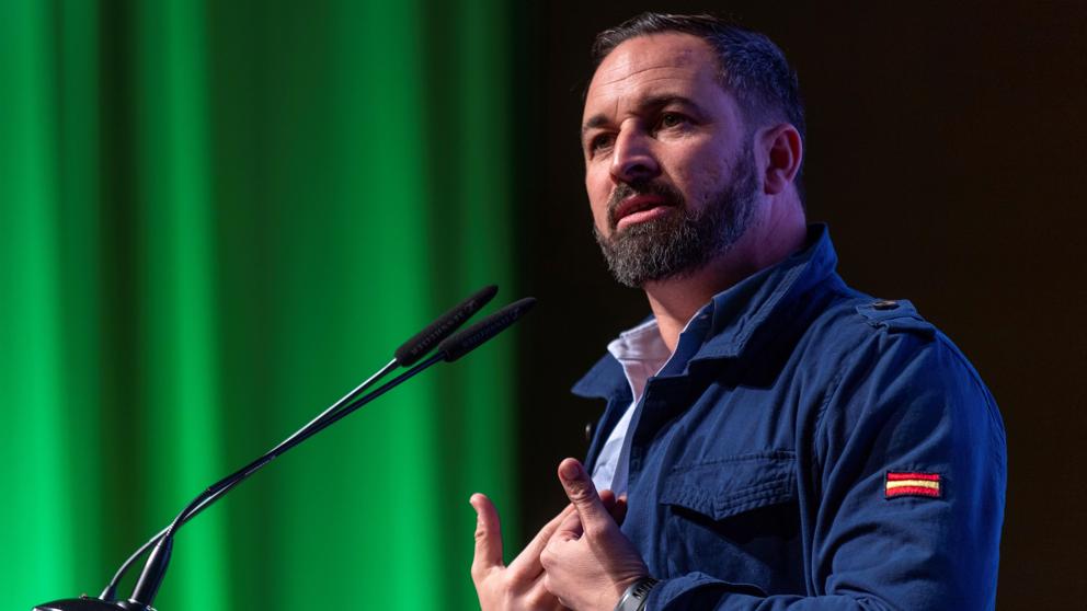 marca's tweet photo. .@Santi_ABASCAL: "El deporte masculino es muy consumido en los medios y el femenino no tanto porque normalmente la mujer no puede competir al mismo nivel que el hombre" https://t.co/C2U7wv89sY #Los5enMARCA https://t.co/LGElCD422u