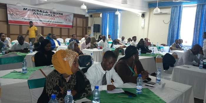 #MSAYouthAgenda 
Members getting last gigs before the YOUTH OPPORTUNITIES IN BLUE ECONOMY session <a href="/KwachaAfrika/">KwachaAfrika</a> <a href="/ONUGPWANI/">Onugpwani women n youth resource centre</a> <a href="/MombasaYouthA/">MombasaYouthAssembly</a> <a href="/Captain01832721/">Vincent Obuya</a> <a href="/MentorsFor/">Mentors for true change Organization(MTCo)</a> <a href="/MombasaCountyKe/">Mombasa County</a> @Uhurukenyarra <a href="/WilliamsRuto/">William Samoei Ruto, PhD</a> <a href="/RailaOdinga/">The Raila Odinga Amolo Foundation</a> <a href="/AjendaKenya/">Ajenda Kenya</a>