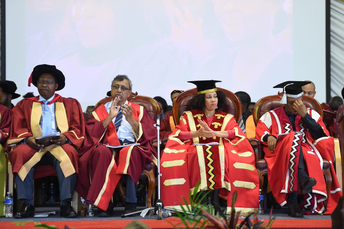 DIRCO_ZA's tweet photo. It's the graduation season and Students at the @MUTcampus have arrived in numbers to receive their well-deserved qualifications. Minister @LindiweSisuluSA is officiating the #MUTGrad2019. Minister @LindiweSisuluSA is the Chancellor of @MUTcampus since 2012. https://t.co/xLul0iEnGH