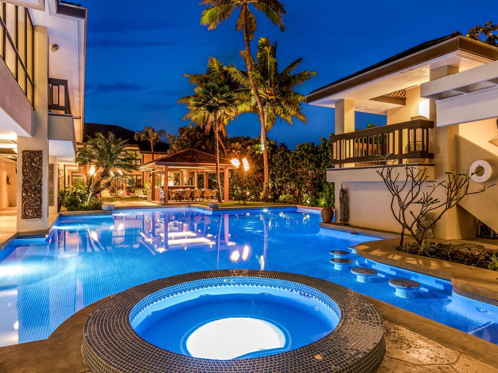 HolidayDeluxe's tweet photo. Beachfront Luxury Private Boutique Villa
from $9.500 / night
Kailua / Hawaii
Beds 12 | Baths 16 | Sleeps 60

https://t.co/eUYpKPQRuA https://t.co/w3sCxDyy3o