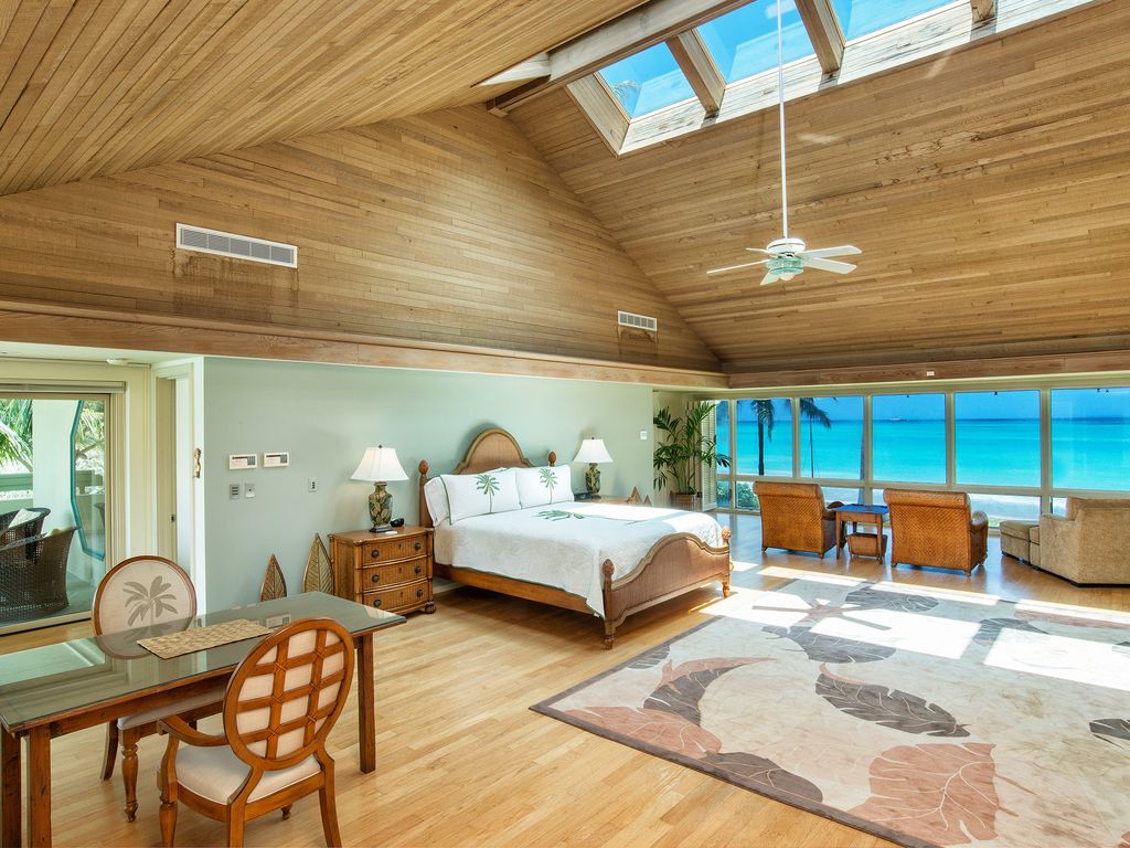 HolidayDeluxe's tweet photo. Beachfront Luxury Private Boutique Villa
from $9.500 / night
Kailua / Hawaii
Beds 12 | Baths 16 | Sleeps 60

https://t.co/eUYpKPQRuA https://t.co/w3sCxDyy3o