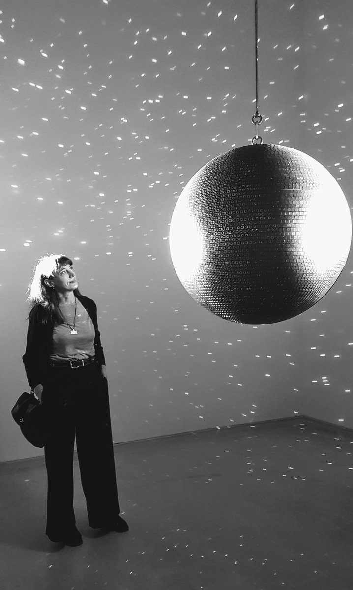 FrogmorePress's tweet photo. Meanwhile, Frogmore Press editor @Saschaloske is enthralled by Katie Paterson's and Turner's suns, moons and stars @TCMargate #TCmoonlight Inspiration for final edits of our forthcoming Moon poetry anthology #PaleFire https://t.co/RMZr8uH5Sk