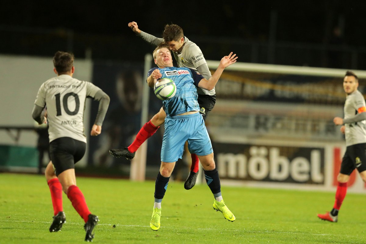 eintrachttrier's tweet photo. Morgen erwartet unsere Jungs im Stadion Oberwerth voraussichtlich erneut ein hitziges Duell mit der @tuskoblenz. Wir freuen uns auf ein spannendes und faires Oberliga-Spiel 💪🔵⚫️⚪️Alle Infos: https://t.co/uqnJsSnVVW #mirsenndaobei #eintrachttrier #tussve #sve05 Foto: Schwarz https://t.co/FZxs1cvczR