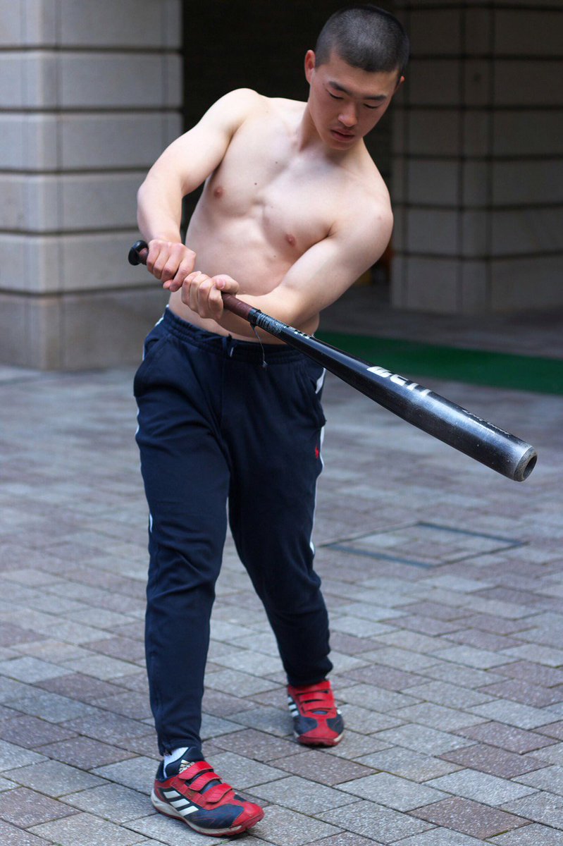 休止中 第75回灘校文化祭 ステージアカウント No Twitter 筋肉王候補13人目は中小司大五朗くんです 中学ではサッカー 高校では水泳と異色の経歴の持ち主 数々の経験を生かし筋肉王を目指します 筋肉王候補14人目は田中秀磨くんです 野球部で積み上げた練習量は数