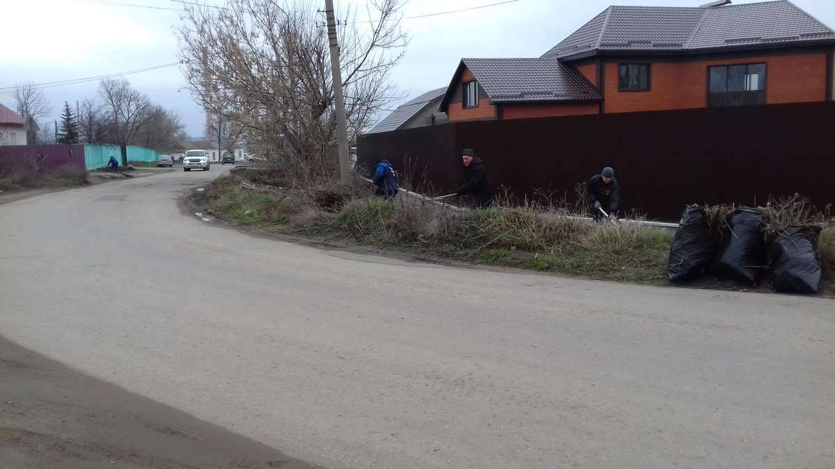 13.04.2019 года ГУ ТО "Ефремовское МОВ" провело субботник на территории учреждения и на улице Новик, Горького до перекрестка с Комсомольской.