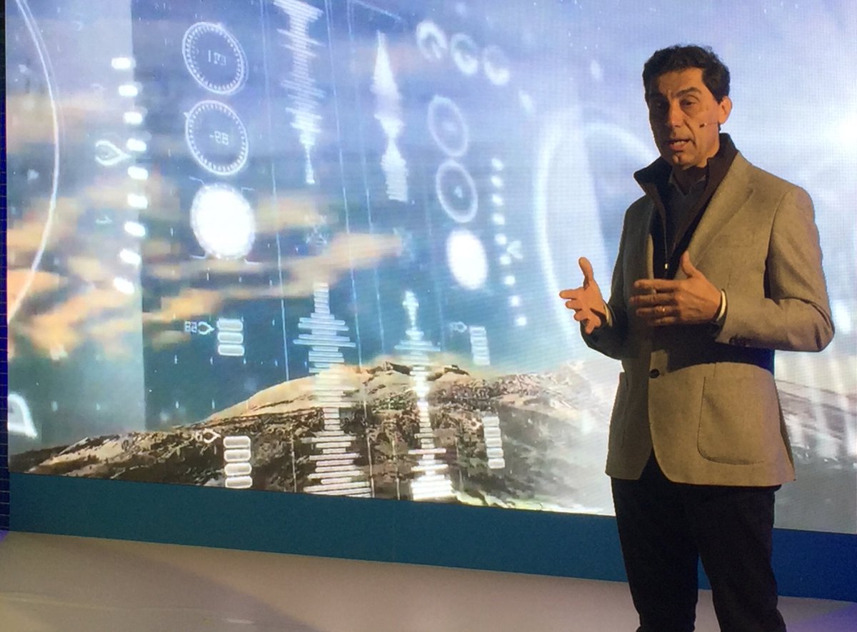 BlueEmobility's tweet image. Più #connessi, più sicuri, più #sostenibili. I #BluETalks iniziano con il keynote di Alessandro De Martino, ad @Conti_Italia. Tema dell'incontro la #sicurezza degli #autobus: come scegliere il mezzo migliore, gli #pneumatici più performanti e come valutarne l'usura. #EMobilityIs