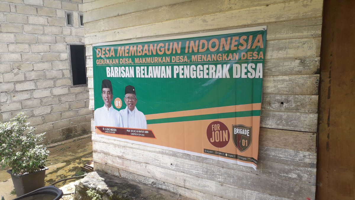 Desa Membangun Indonesia. Gerakkan desa,makmurkan Desa, Dan Menangkan Desa <a href="/jokowi/">Joko Widodo</a> <a href="/KHMarufAmin_/">K.H. Ma’ruf Amin</a> <a href="/cakimiNOW/">A Muhaimin Iskandar</a> @JOINKalsel #RabuPutih @Brigade01Kalsel
<a href="/Brigade01_Ta_La/">Brigade01</a>

 #Coblos01JokowiKHMaruf