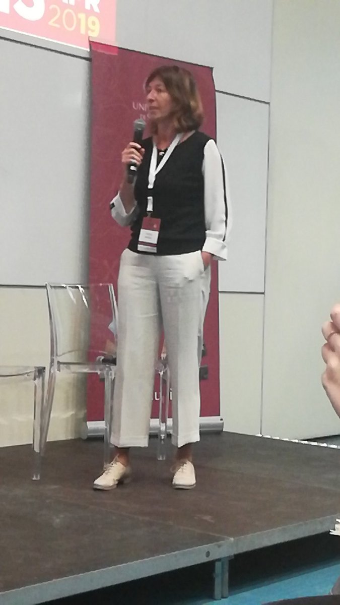 PaganoMichele93's tweet photo. "Continuare a studiare, crescere ed adattarsi ai contesti tecnologici" #lofu2019 #usienaalumni https://t.co/DrK7rkkPic