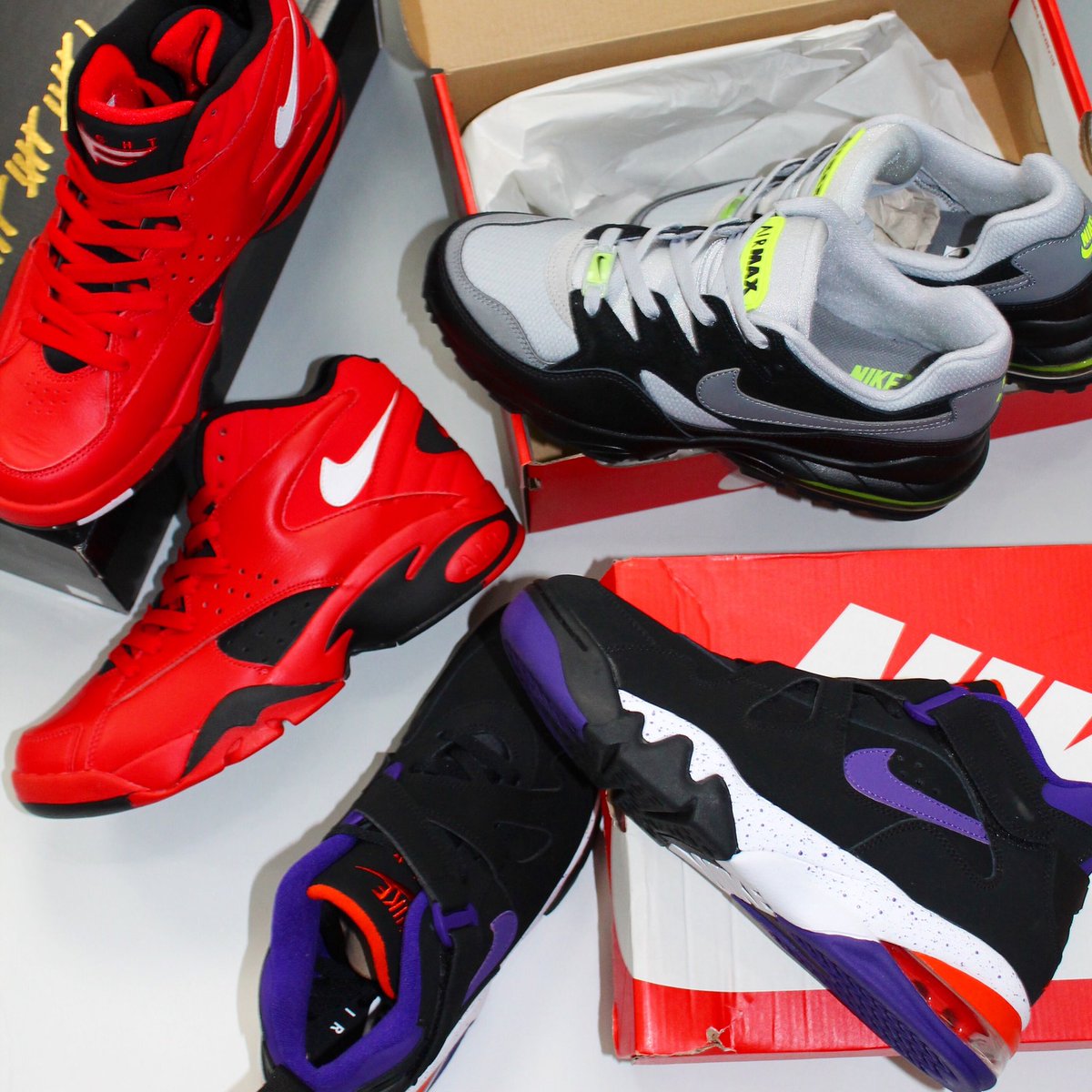 YSM_23's tweet photo. NIKEより国内未発売モデルが入荷🔥
明日より販売開始となります‼️
#nike #airmax94 #airforcemaxcb #maestro #国内未発売 #海外限定 https://t.co/Nc0ifLpwlJ