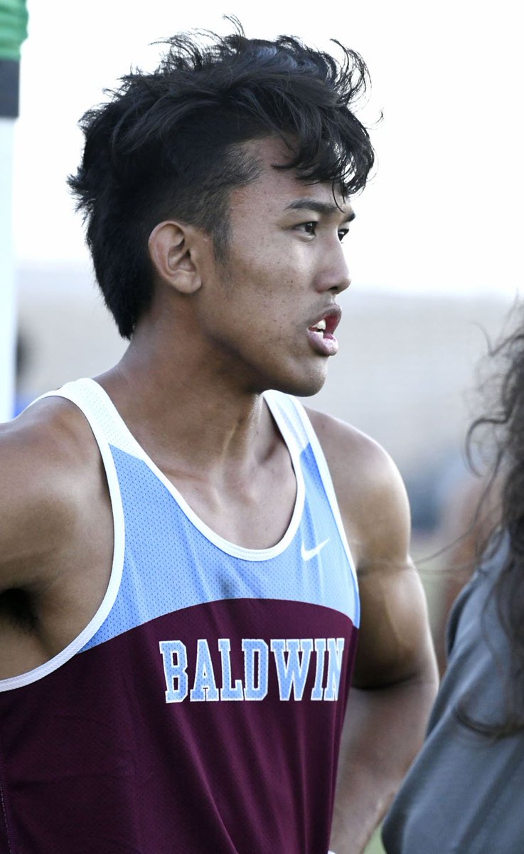 MauiNewsSports's tweet photo. @SEABURYHALL's Chloe Gangnath and @hpbaldwinhs' Rey Cadiz were among the standouts at tonight's Victorino Ohana Invitational. For more on their day, as well as other top performers from the meet, see Saturday's #MauiNews @dg_maui @BaldHeadTruth https://t.co/csdpALGL5m