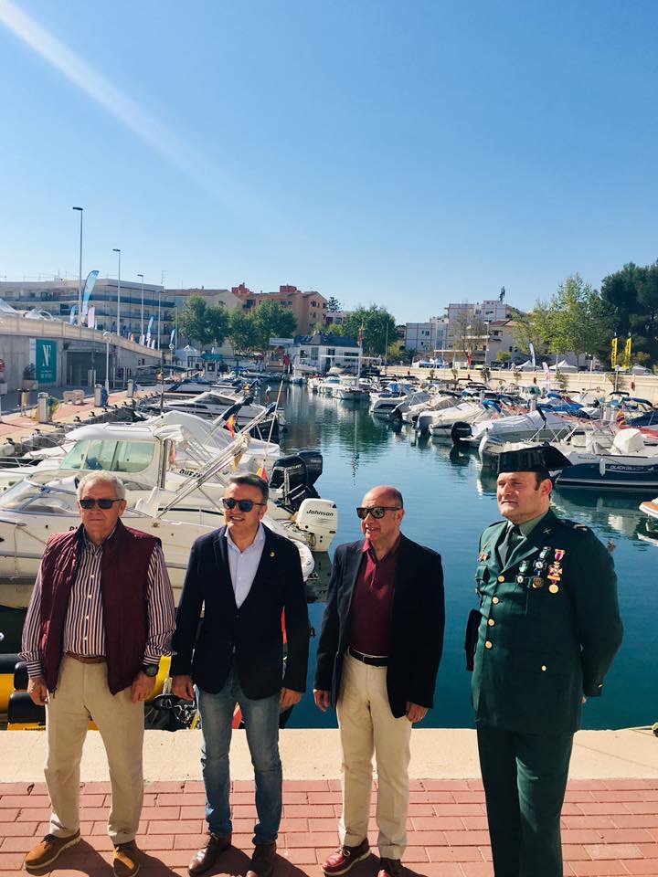 sea_weekend's tweet photo. Barcos, ocio náutico, buceo y también el medio ambiente cobran protagonismo este fin de semana, 13 y 14 de abril en la feria náutica de Xàbia. La II Sea Weekend, ha sido inaugurada por el Alcalde de Xàbia, José

#lanchas #embarcaciones https://t.co/I2Pa3UEJGm