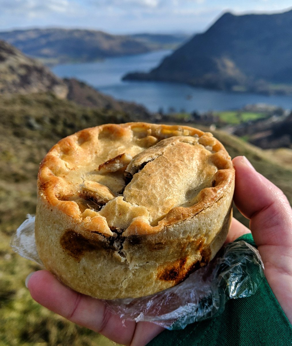ThePieQuest's tweet photo. Morning #piequest facing #ullswater and #glenridding. Pie was a lovely minced beef and onion from @BoothsCountry just slightly battered in the bag but survived https://t.co/ngxhyYVadh
