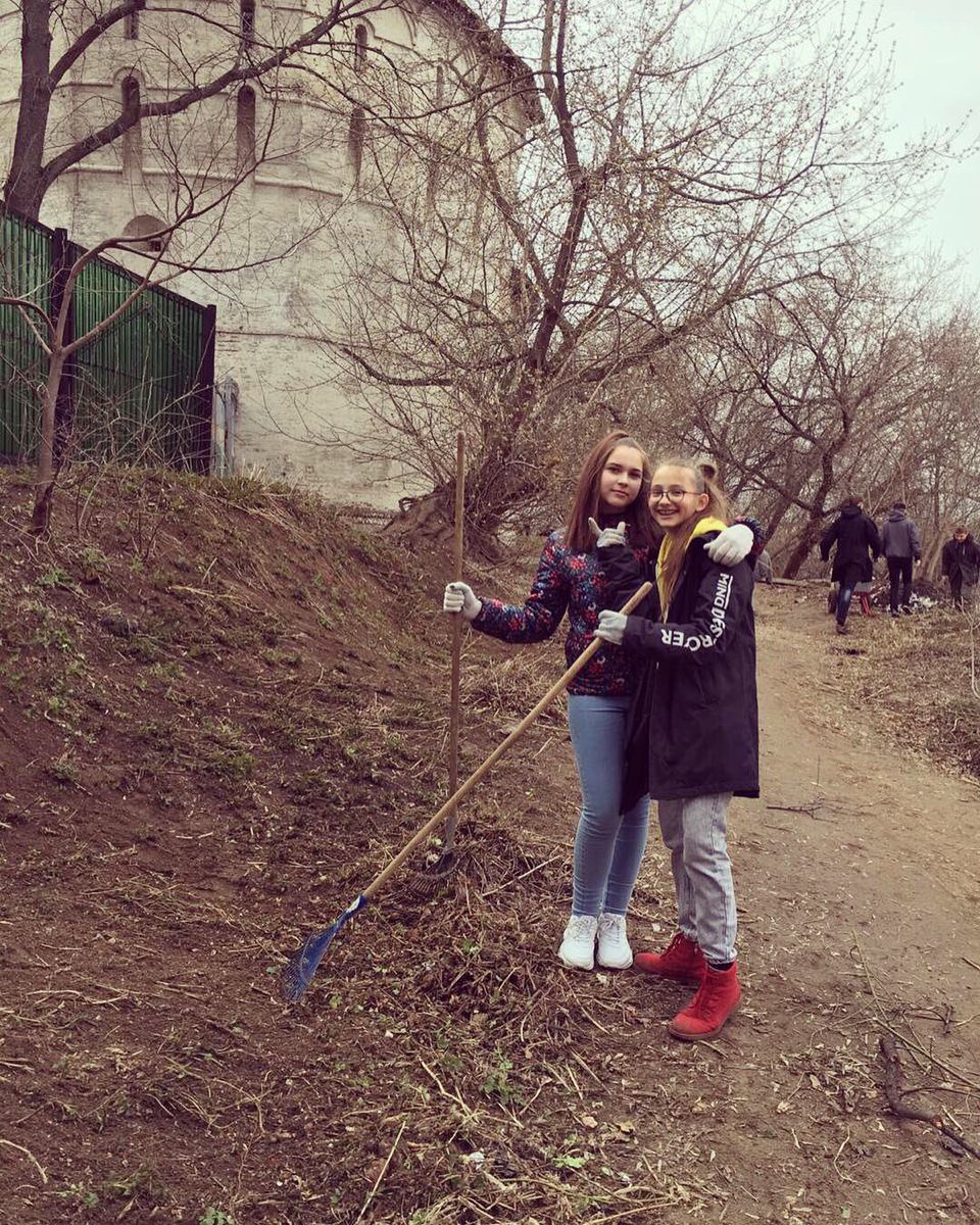 Tagansky_Fox's tweet image. Очень красивое место Новоспасский пруд. #МосковскаяВековаяТрадиция #субботник2019 #ОСТаганка #НовоспасскийПруд #ТаганскаяМолпалата