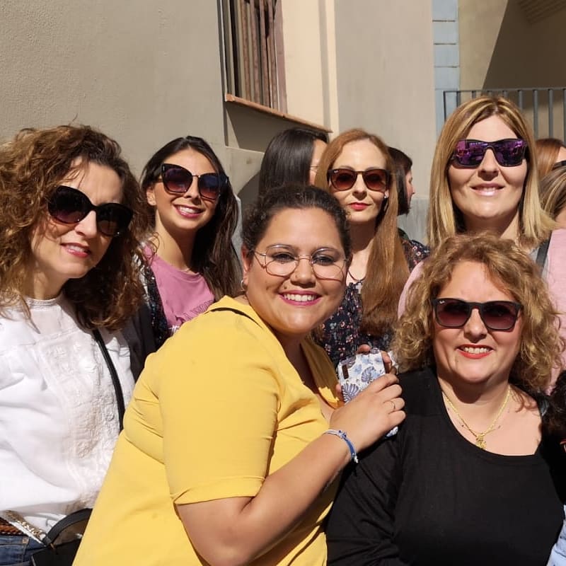 utopiaszfanclub's tweet photo. Nuestras chicas emocionadas y preparadas para verte y vivir este momento tan especial junto a ti y que tanto te mereces @AlejandroSanz UtopiaAs siempre contigo! #HijoAdoptivo #Cai #AlejandroSanz @vane_utopiaasz @latulini @MAIKA8301 @syg_maria https://t.co/IROHReoll8