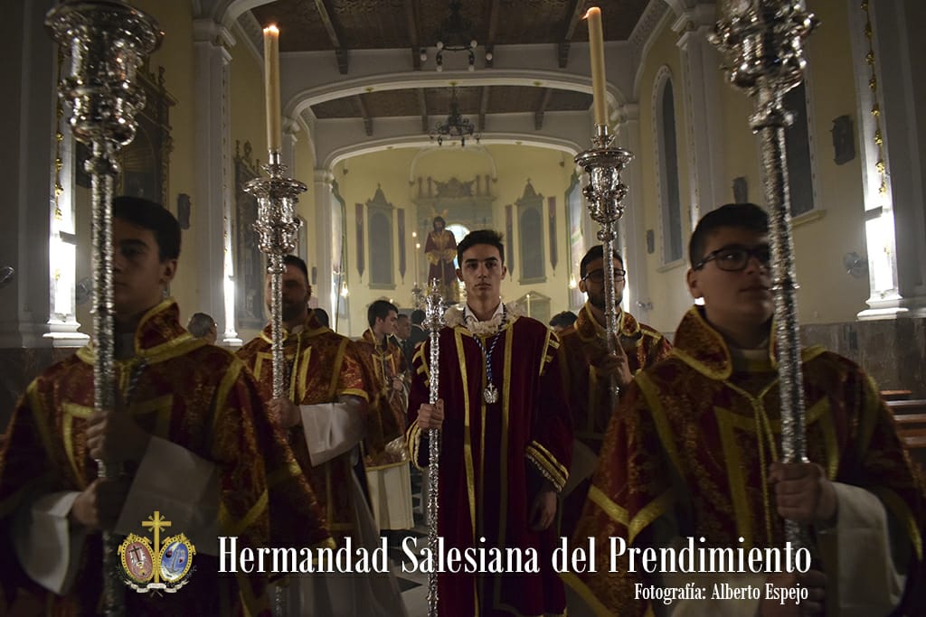 PrendimientoCor's tweet photo. 📸 GALERÍA FOTOGRÁFICA | Solemne Vía Crucis con la imagen de Nuestro Padre Jesús, Divino Salvador, en su Prendimiento

➡ https://t.co/G60GH6Ti0V https://t.co/Yz9LCsI32V