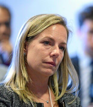 mystbabe777's tweet image. In charge of cyber security and stolen babies. 
Houston, we have a FKN problem. 

#NielsenResign
#HandmaidenOfPutin and the 🍊menace. 
#ReleaseTheMuellerReport
#TheResistance