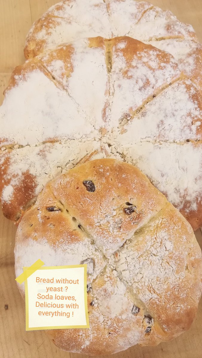 HoTBunnyBaker's tweet photo. #Henley #Bread #HandmadeinHenley #Sodaloaves #Bakerbyname #LawlorsTheBakers #traditional #artisan #local #Bakers  @theangelhenley @LoveHenleyInfo @LoveYourLoaf @WeHeartBread https://t.co/SFkX7dF2FN