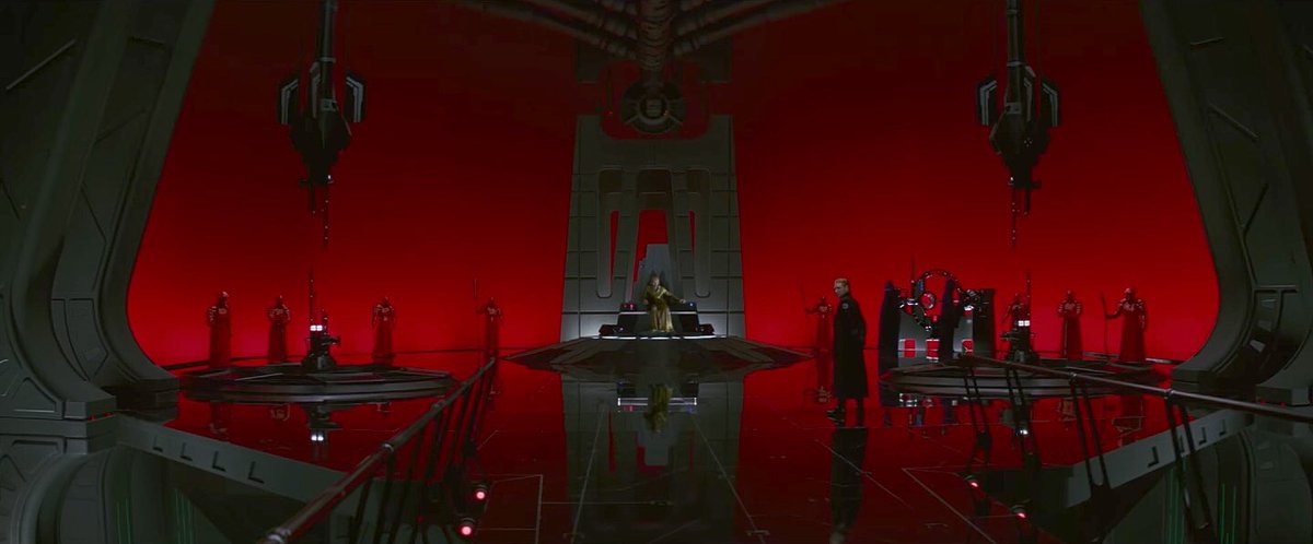 bartonovopolis's tweet photo. Star Wars: The Last Jedi is easily the best looking film in the entire saga. The camera work, the set designs. Every shot feels like a piece of art. https://t.co/QcU2HpZPNx