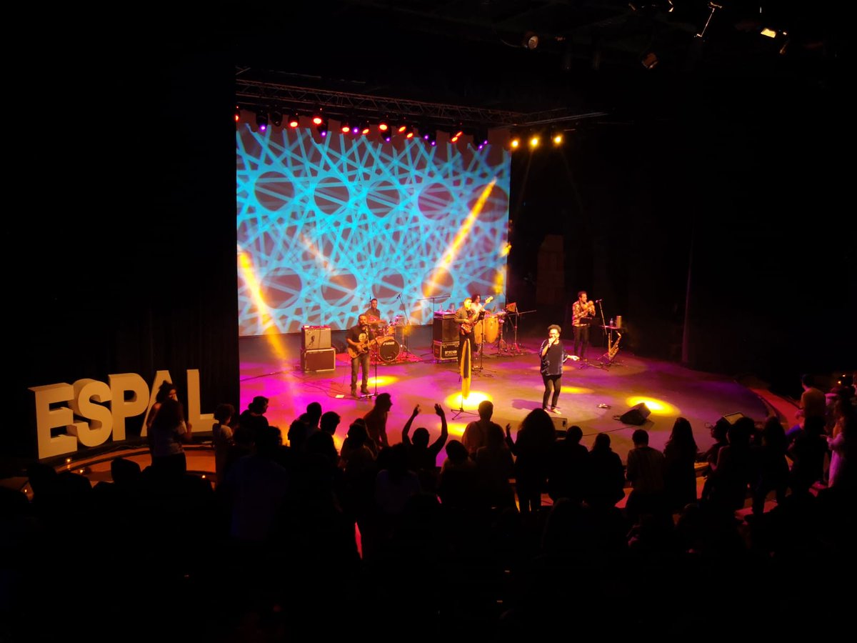 Infoespal's tweet photo. ¡Vaya Gala Espal! Gracias, gracias y gracias. Premio Espal 2019, Helena Maleno y el Movimiento Kellys. Un abrazo enorme desde Santa Lucía y el Teatro Víctor Jara. https://t.co/AIREOsRBqJ