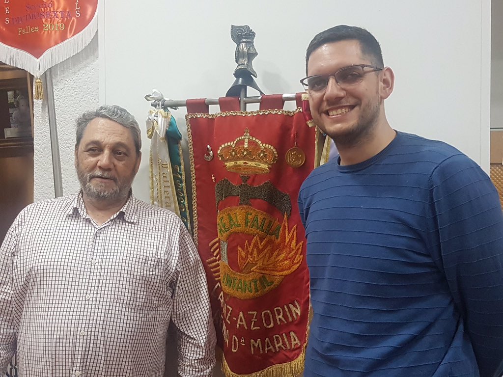 RealFalla's tweet image. Ahir divendres es consolidava la primera gestora que dirigirà la nostra falla. Pare i fill. Fill i pare. Els dos ja saben de que va açò. Enhorabona Toni San Bartolomé Àlvarez i Antonio San Bartolomé García! SanBa i SanBa jr. #falles2020