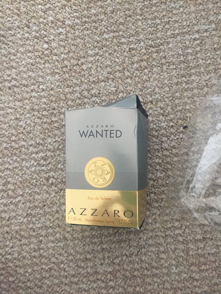 NaylorPaige's tweet photo. @FragranceShopUK just received a parcel from you where the box was all damaged and the box is damaged that the aftershave is in https://t.co/IdtQsPUju5