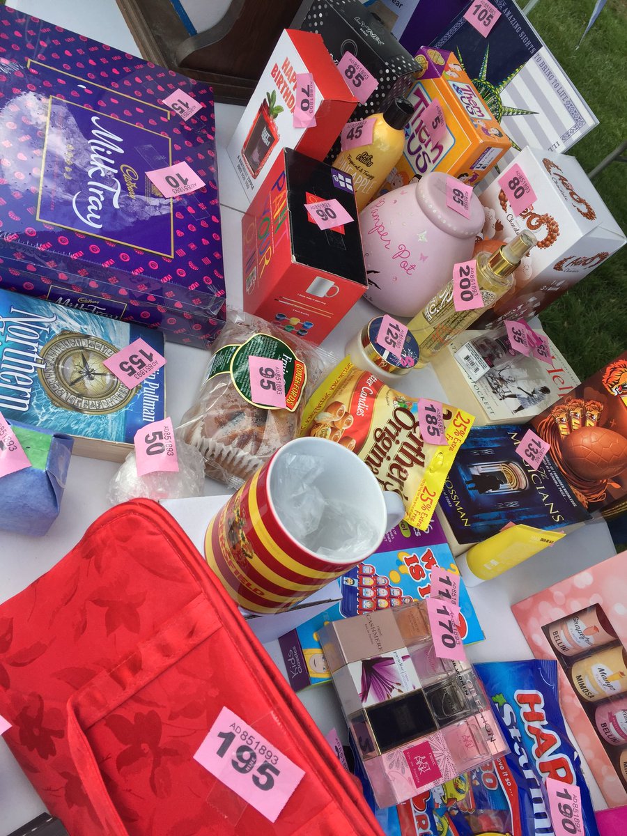 KirkleesYEN's tweet photo. Come check out our tombola at today’s #MayorFest ! @GreenheadOf @KirkleesMayorCh @RSPCAhx @KirkwoodHospice https://t.co/baFkEaLnww
