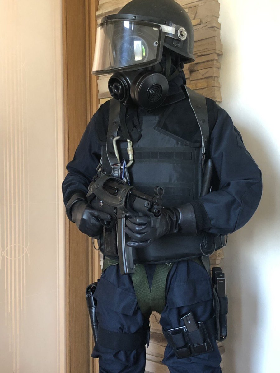 UK SAS CRW BRISTOL ARMOUR とMK3 どちらにもそれぞれ魅力があって良い