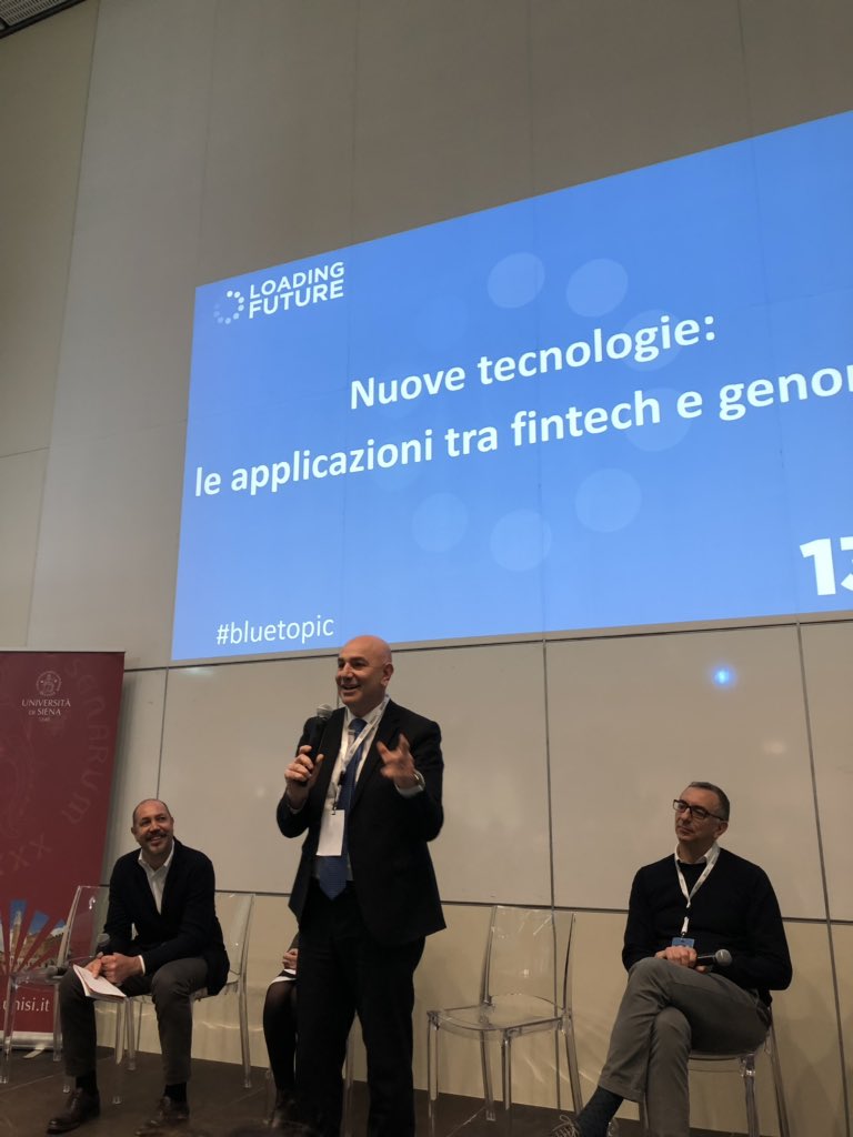 Serena_Dale's tweet photo. Secondo speaker del #bluetopic: Ivan Niglio, head of corporate markets, products and digital banking, ieri ospite di @ubes_society oggi a #LOFU19 @unisiena @USienaAlumni https://t.co/COKOoJT10O