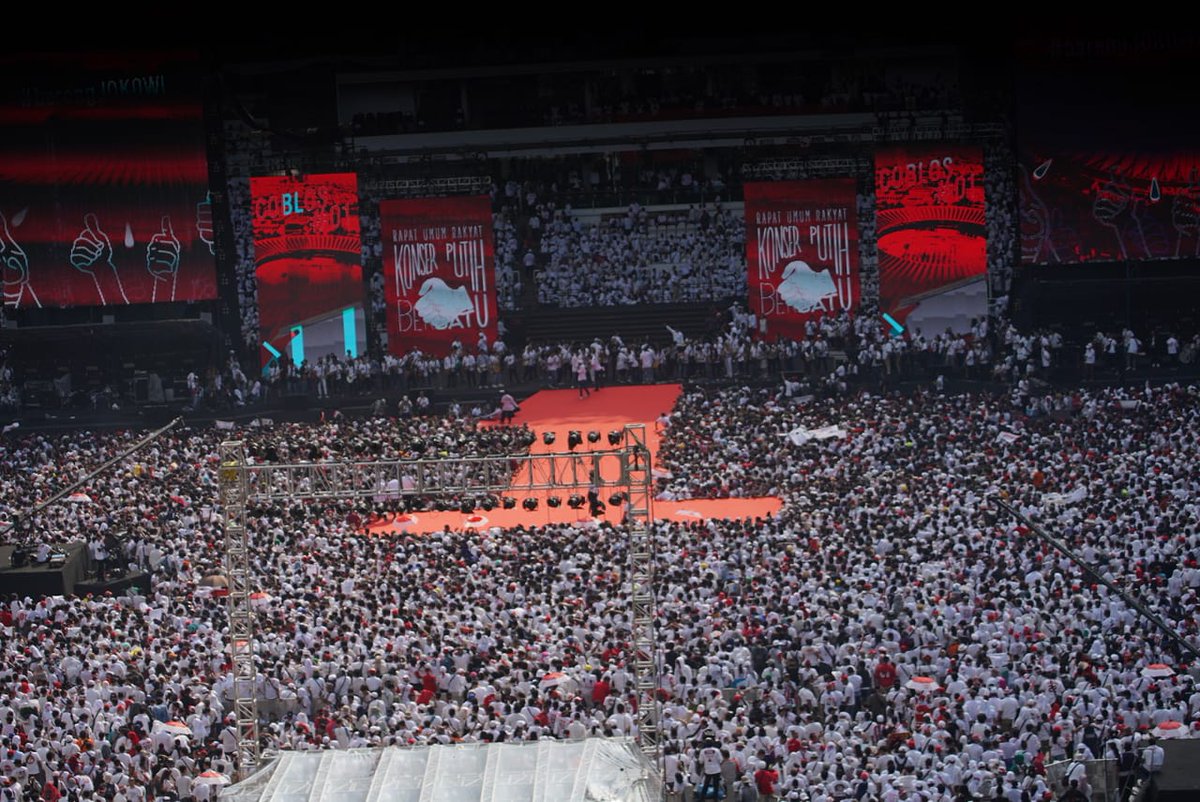 NoristaReza's tweet photo. #BarengJokowi https://t.co/zsJV3dLk16