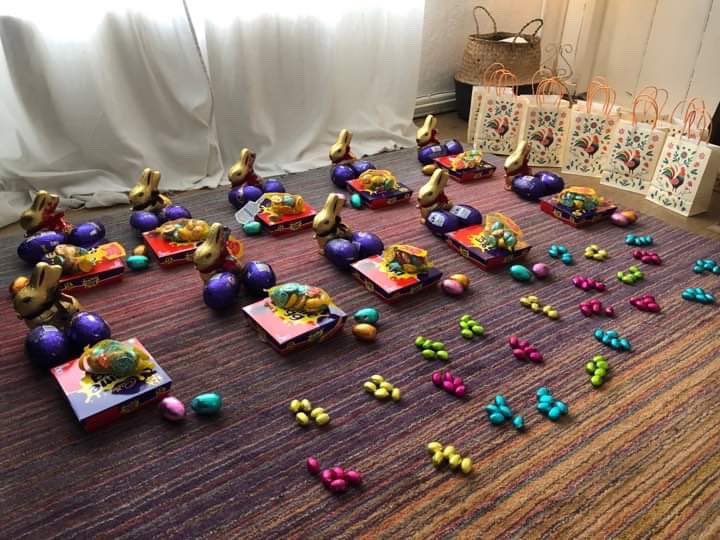 NorfolkBrOARds's tweet photo. Looks like the Easter Bunnies have been busy in @PalmerKatharine’s lounge! 😳 I wonder what they’re getting ready for?! 😁🚣🏻♀️ #RoundNorfolkRow https://t.co/llezosJMem