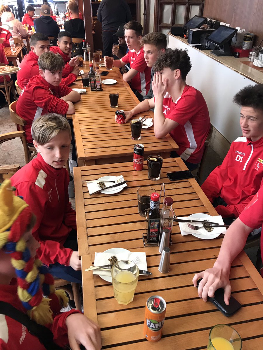 HabeSport's tweet photo. To celebrate a successful tour we decided to treat the students to a pizza lunch. #topofthetour #pizzaparty #MaltaSportsTour2019 #HABEontour @HarrisBeckenham https://t.co/lZUQRzAx0T