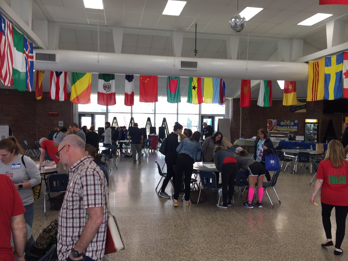 Reconnecting as we close out <a href="/EdCampGS/">EdCamp Garden State</a> with silent conversations reflecting on our takeaways from today. #edcampgs #bettertogether #collsedu