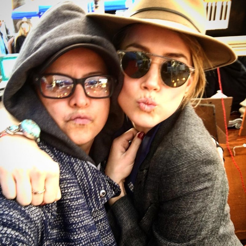 OK, now quick trip to December 15,2015 when she was "almost killed". But was on the show next night without any visible injuries-no broken nose,no busted lip.And was seen at the flea market on December 20(treating her severe headaches with shopping?)-minimum make-up,no injuries.