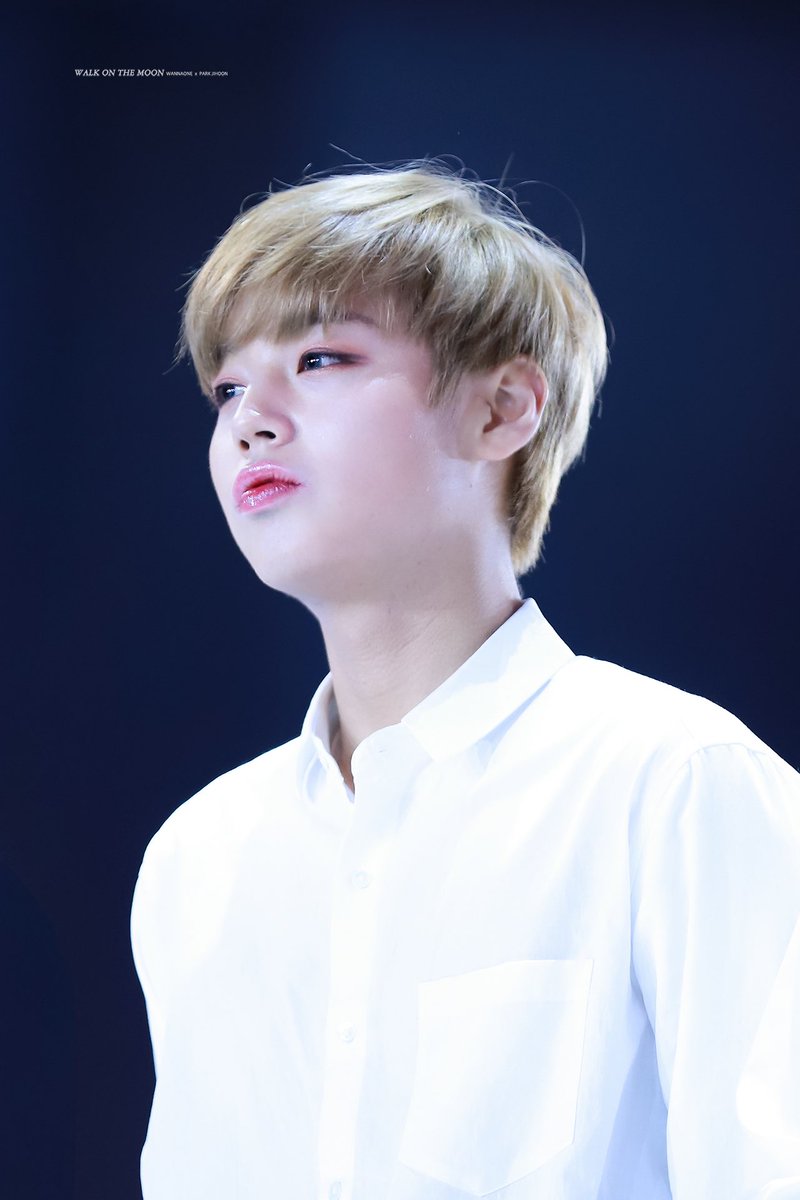 171022
::

햇살처럼 빛나는 모든날,
#박지훈 #PARKJIHOON