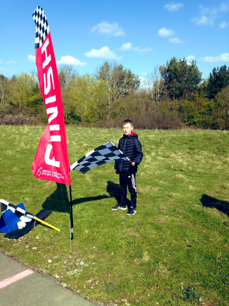 Max bufton tweet media