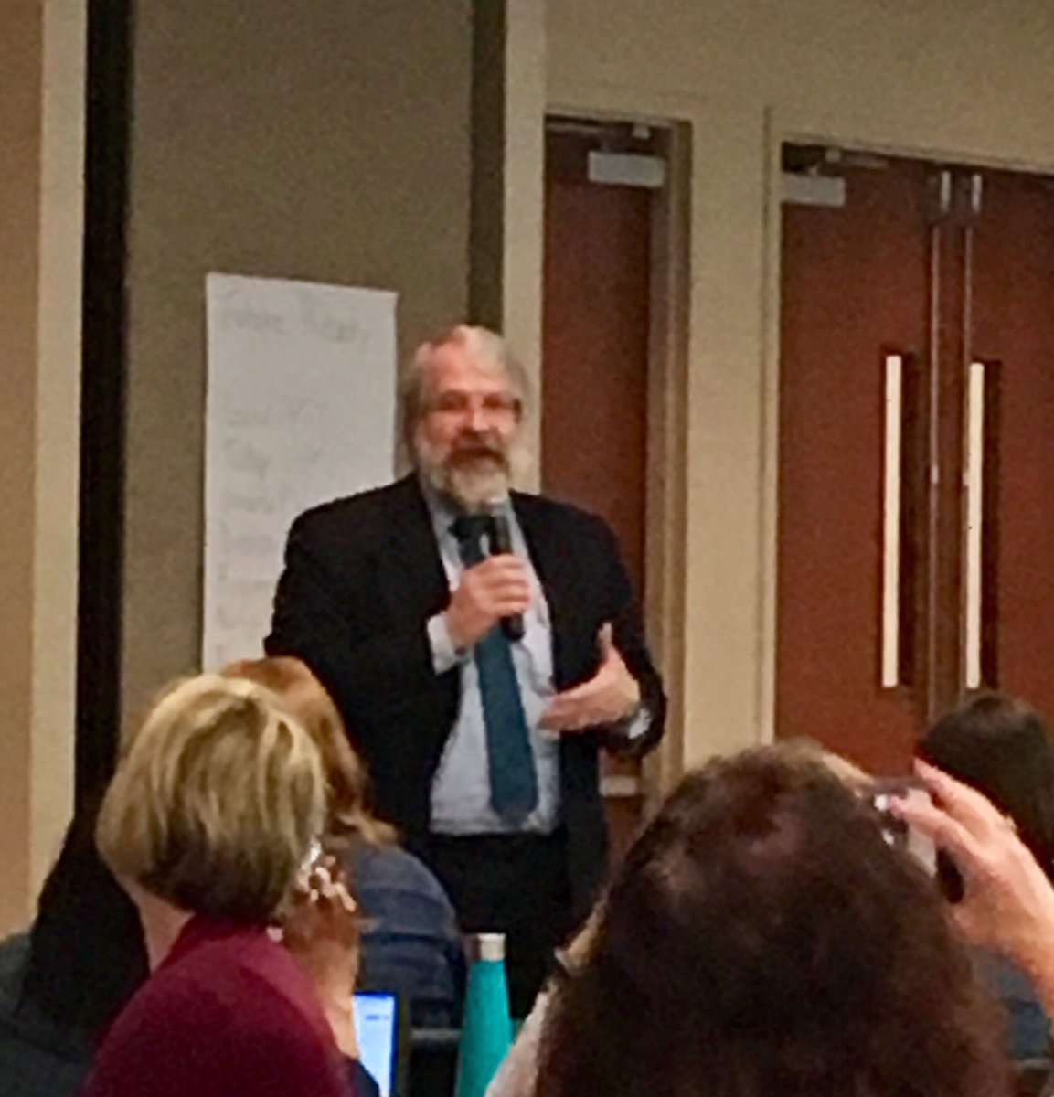 konik_kris's tweet photo. Makes a school librarian’s heart happy when the state superintendent @OHEducationSupt  takes time on a Saturday to hangout with school librarians #futurereadylibs #feelsvalued @DruTomlin4Edu @BWHS_IC @OELMA1 @shannonmmiller @JSeebauer @jenmcknapp https://t.co/E5yaaCtiC4