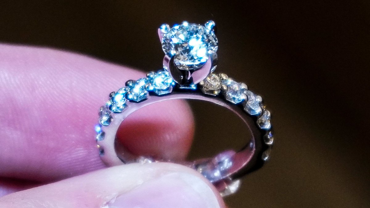 Lance210's tweet image. She Said YES! (Marriage Proposal Video) youtube.com/watch?v=fgJzMH…