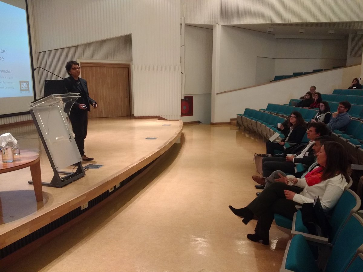 MDSValparaiso's tweet photo. Buenos días, a esta hora Seremi @DesSocRFigueroa asiste a charla en sede #Viña de @UAI_CL de especialista Rhema Vaithianathan sobre los modelos predictivos de maltrato infantil, tarea que como ministerio también queremos evitar a través de la #AlertaNiñez https://t.co/U0GrLqxzJx