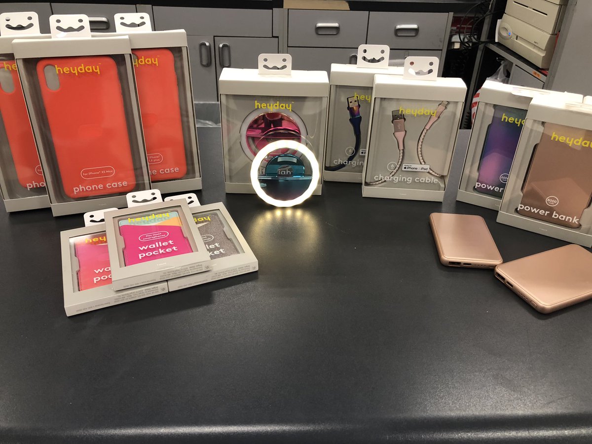 Shelly Davis tweet media