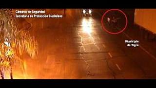 ZamoraOscar1's tweet photo. [ NOTICIAS ] Don Torcuato
El Rapido Accionar del #COT  Y Los
#OjosDeTigre Atentos Impidieron
El Robo De Una Obra En Construcción
Mirá 👉https://t.co/FxldLfILMc 👈
@MunicipioTigre 
#SPC
#ElFuturoEstaEnTodos https://t.co/F6SRV1NOaa