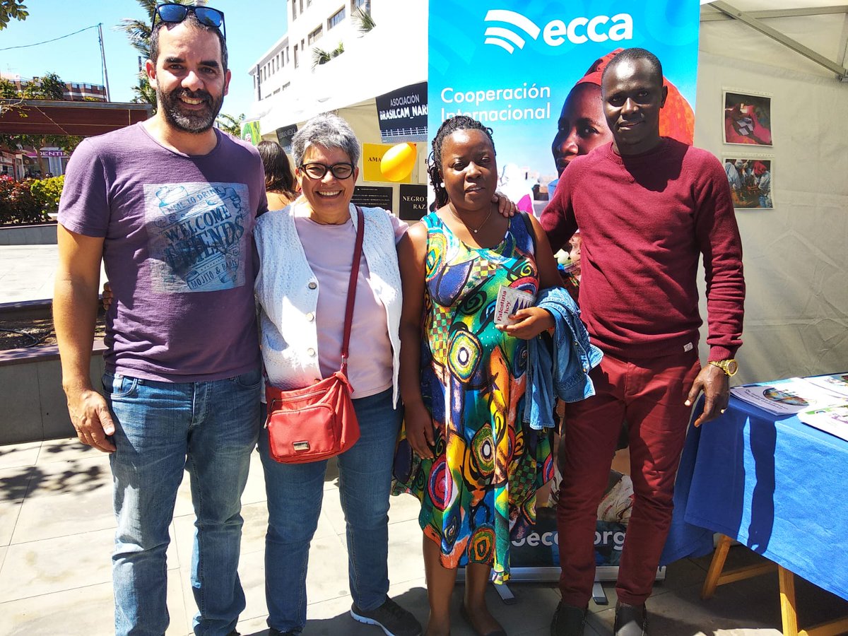 mayricart_ecca's tweet photo. Y durante el día de hoy seguimos con el ESPAL de calle... un día para compartir con quienes nos puedan acompañar y con ONGs que colaboran en @Infoespal https://t.co/rQqBRX45Ms