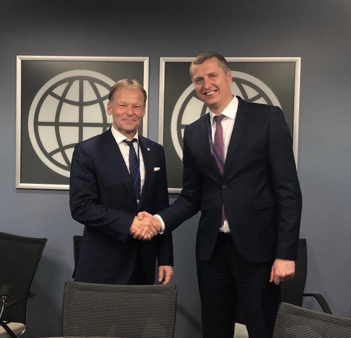 VazilHudak's tweet photo. Among the main programe of the #SpringMeetings2019 good discussion with Belarus Minister of Economy Dmitry #Krutoy  @BelarusMFA @EIB https://t.co/U53WzHeX39