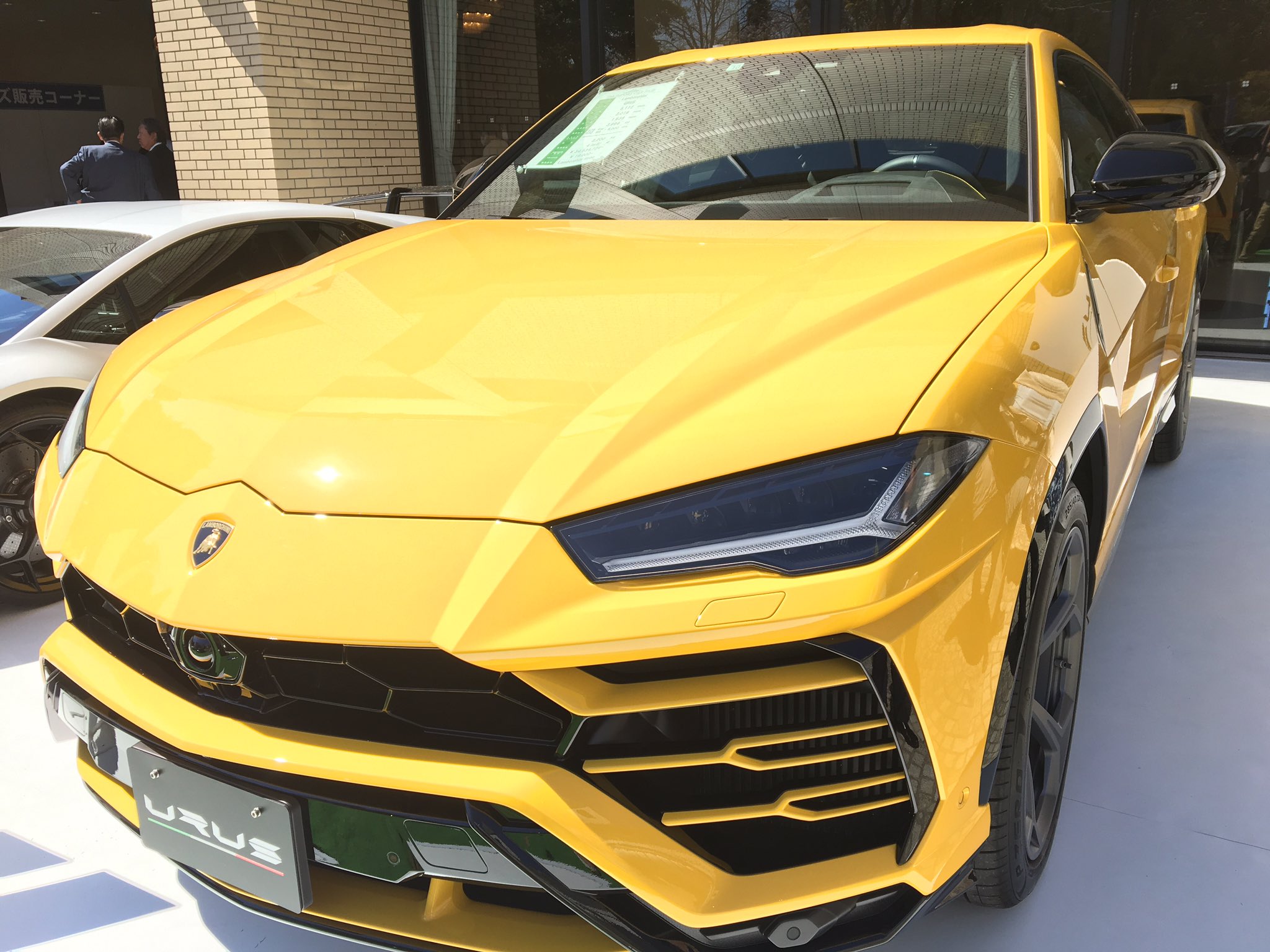 トトミッチャン 今晩は ツイッター 今日はサンシャイン青山ガーデンプラザにて輸入車 フェアin姫路に初めて行ってきました 明日も開催してます スーパーカー 外車 マセラティ ランボルギーニ マクラーレン 藤原岬