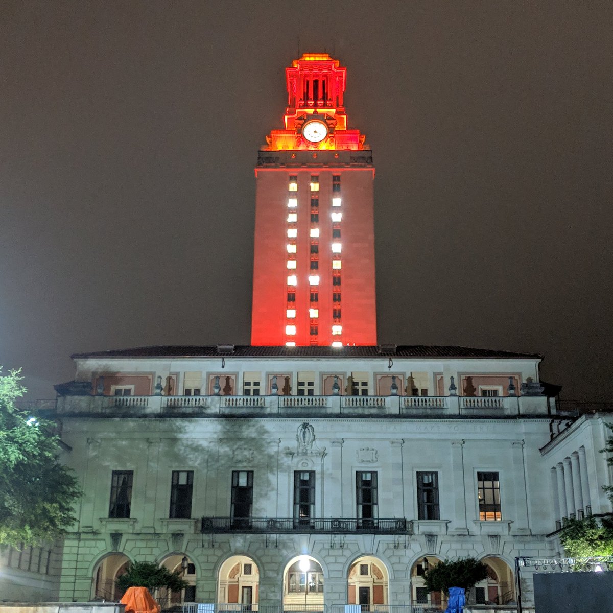Ross_Rodriguez's tweet photo. It's time for another @LonghornRun and yes, these people do #werunut https://t.co/coYbPRj7YZ