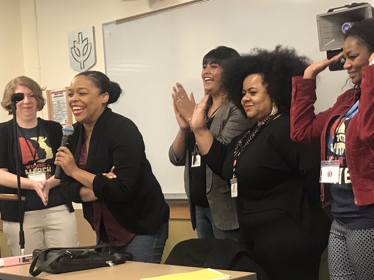 WomensMarchVT's tweet photo. Listening to Kina Collins at the #WMConvening in Chicago yesterday! So much love to the amazing @womensmarchIL chapter! https://t.co/pz0fY8ca0J