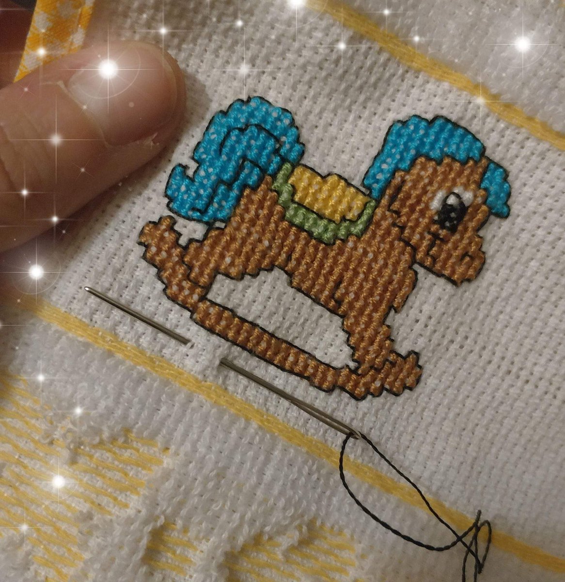 MioIdee's tweet photo. Dondola cavallino....dondola...💞💞 #handmade #puntocroce #setasilopersonalizzato #bambino #cavallinoadondolo #love #dolce #agoefilo https://t.co/QWrraiigiA