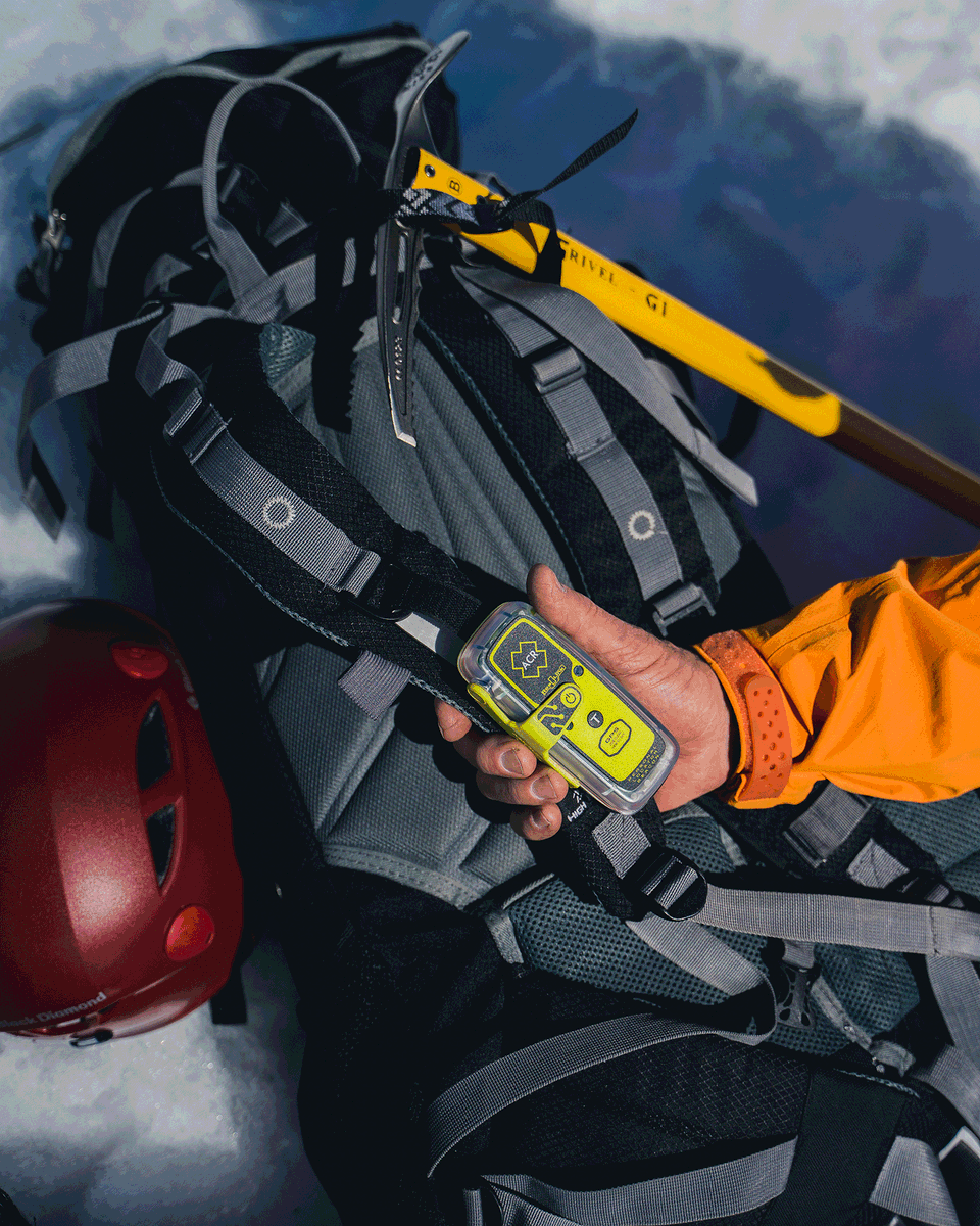 ACRARTEX's tweet photo. Our new Personal Locator Beacons were built with adventures in mind so they can go everywhere you go.
#ACR #ACRArtex #PLB #PLB400 #PLB425 #ResQLink #personallocatorbeacon #emergencybeacon #safetybeacon #GPSbeacon #safety #adventure #snow #trekking #safetyfirst https://t.co/cEoPis41Bi